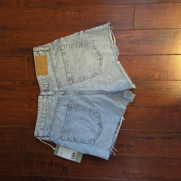 H&M Denim Shorts - Picture 7 of 7